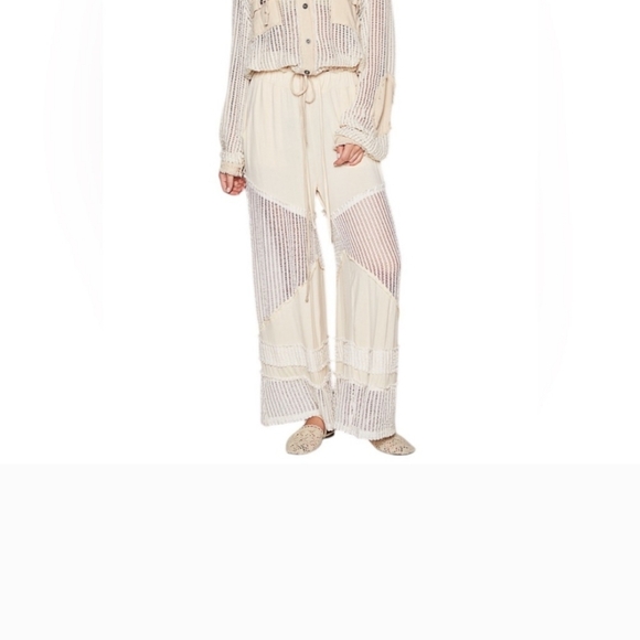 Elegant Cream Wide-Leg Pants - Picture 2 of 4